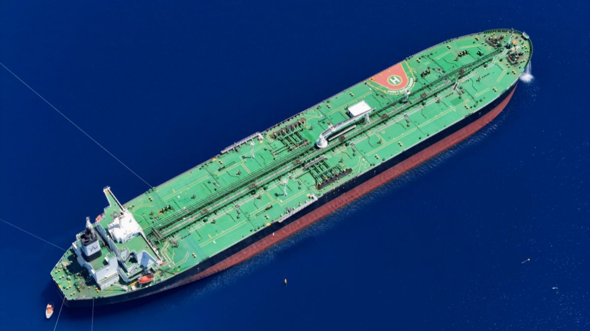 Global energy chokepoints affecting oil supply routes