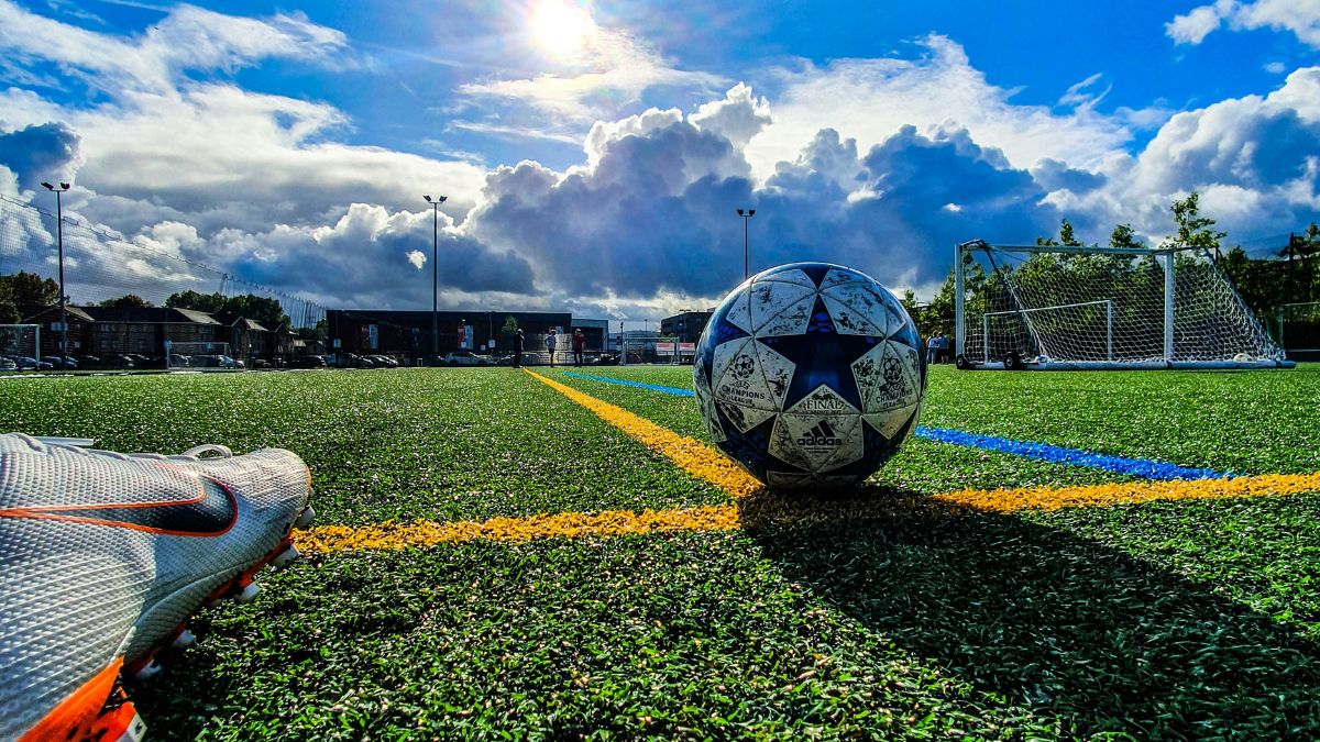 Climate change and the 2026 FIFA World Cup could expose players and fans to higher temperatures during matches across North America.