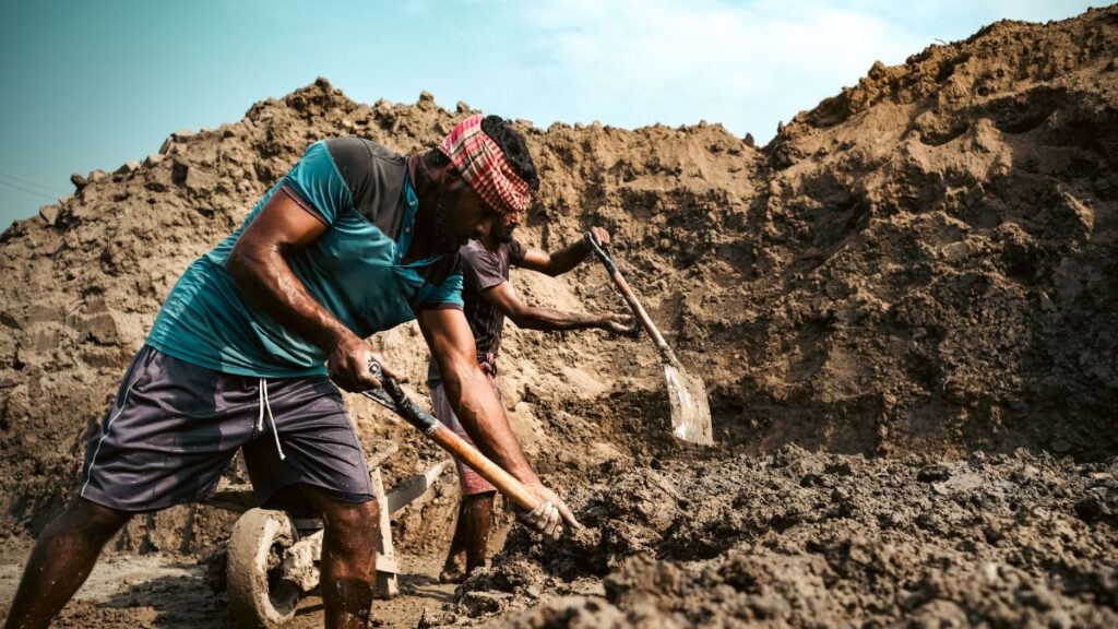 From Lost Wages to Rising Medical Bills: How Extreme Heat Is Already Costing India's Economy 42 Untitled design 25