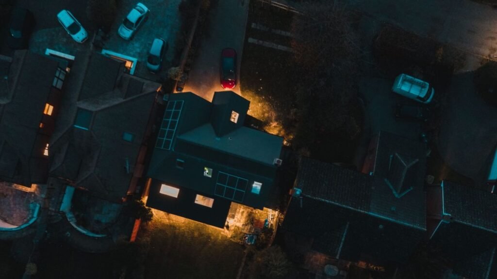 Importance of battery storage for using solar energy at night
