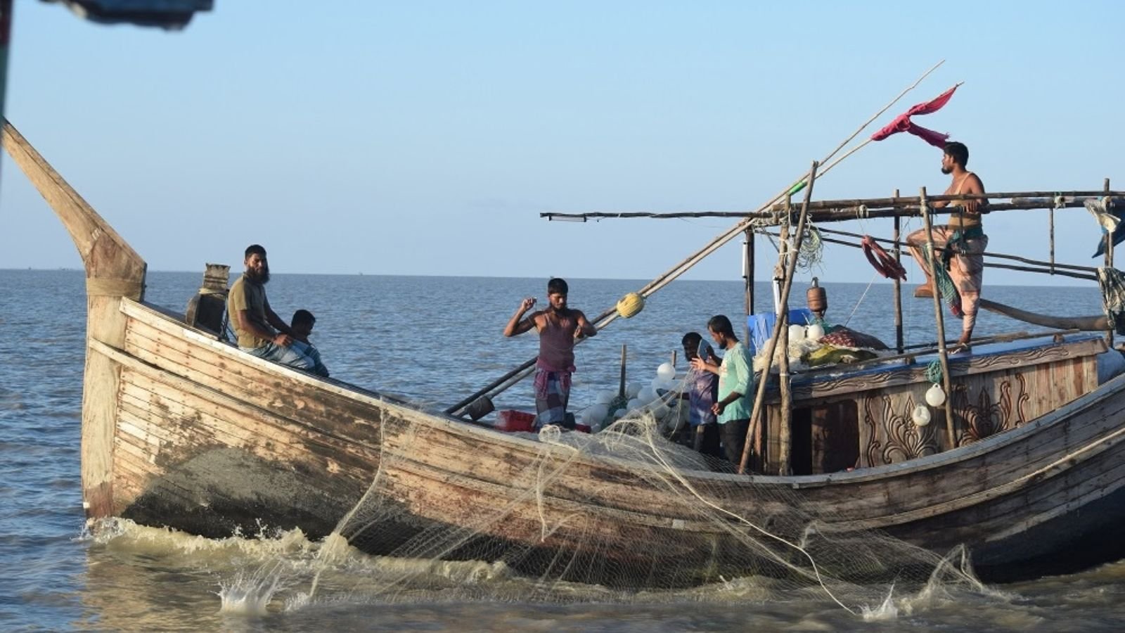 Bangladesh Hilsa fishermen crisis